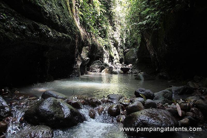 The View Infront of  the Haduan Falls.