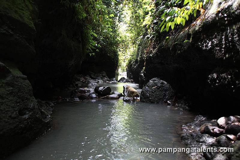 Opening Way of the Haduan Falls