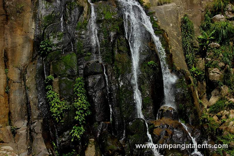 Rock Formation of Miyamit Falls detail.
