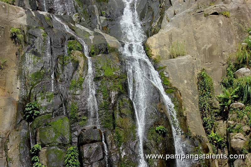 Miyamit Falls detail shot