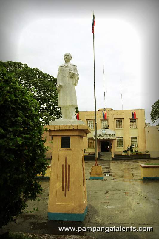Don Augusto Gonzales Monument