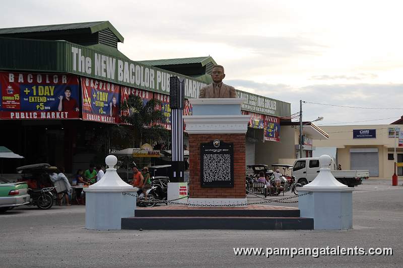 Juan Cristomo Monument