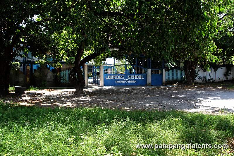 Lourdes School of Pampanga