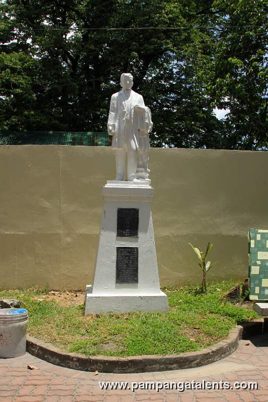 Dr. Jose Rizal Monument