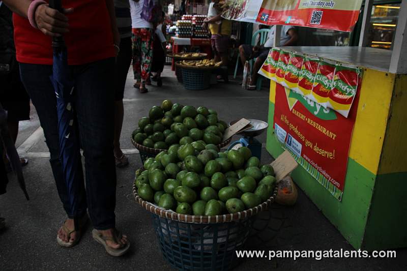 Apple Mango Fruit