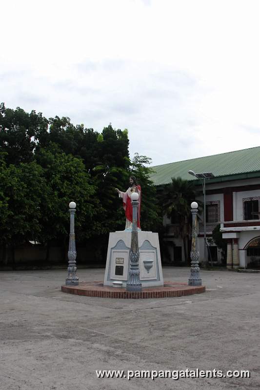 Sacred Heart Holy Image in Plaza