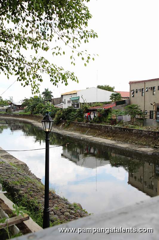 Pampanga River under the Baluyot Bridge at Consunji Street City of San FErnando Pampanga