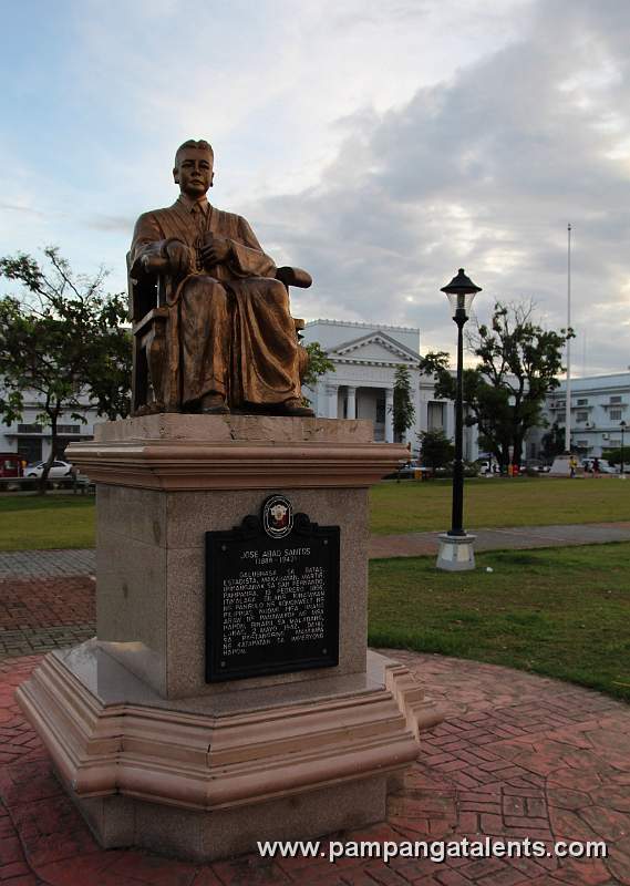 Jose Abad Santos (1886 - 1942)