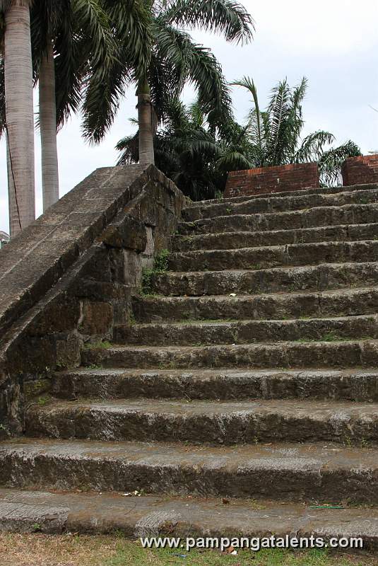 Defense Line of Revellin de Parian