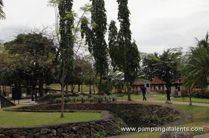 Revellin del Parian Garden