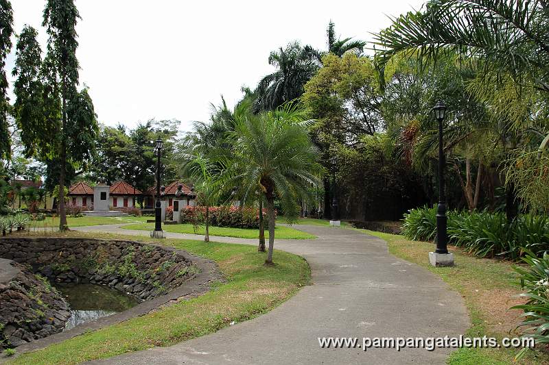 Revellin del Parian Garden