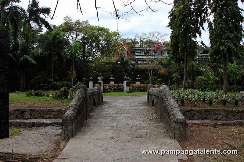 Revellin del Parian Garden