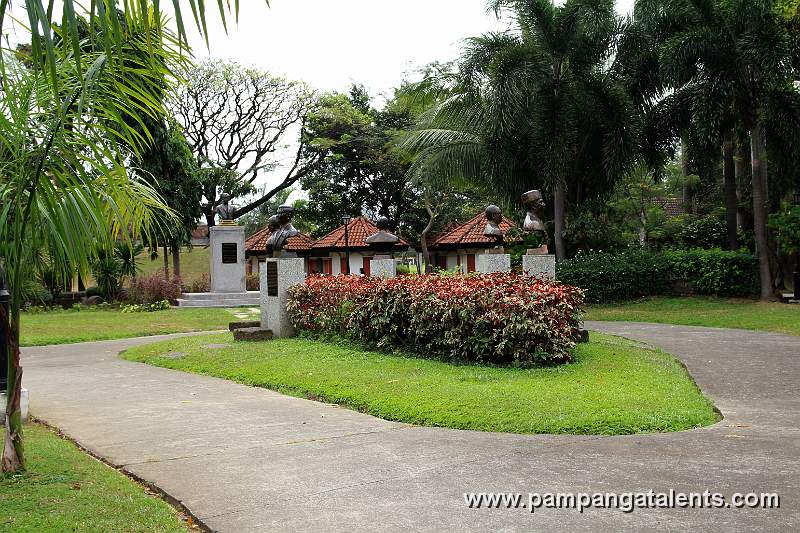Revellin del Parian Garden