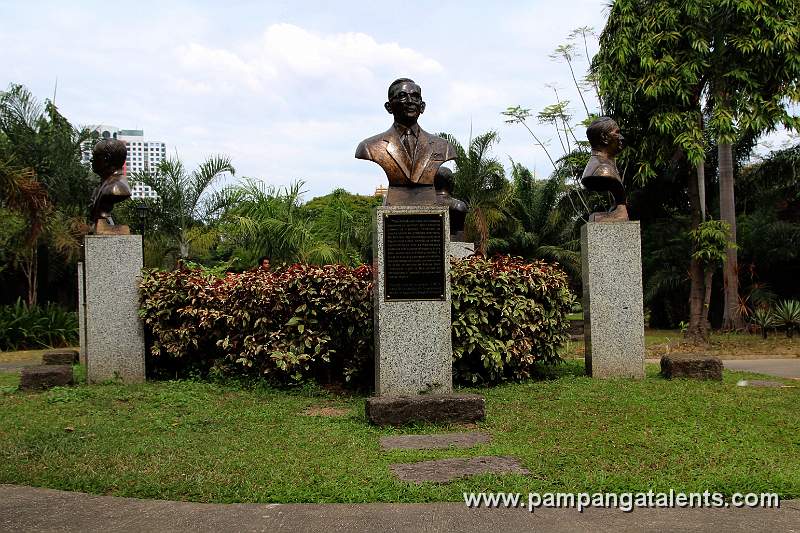 Narciso Ramos Statue in Puerta del Parian