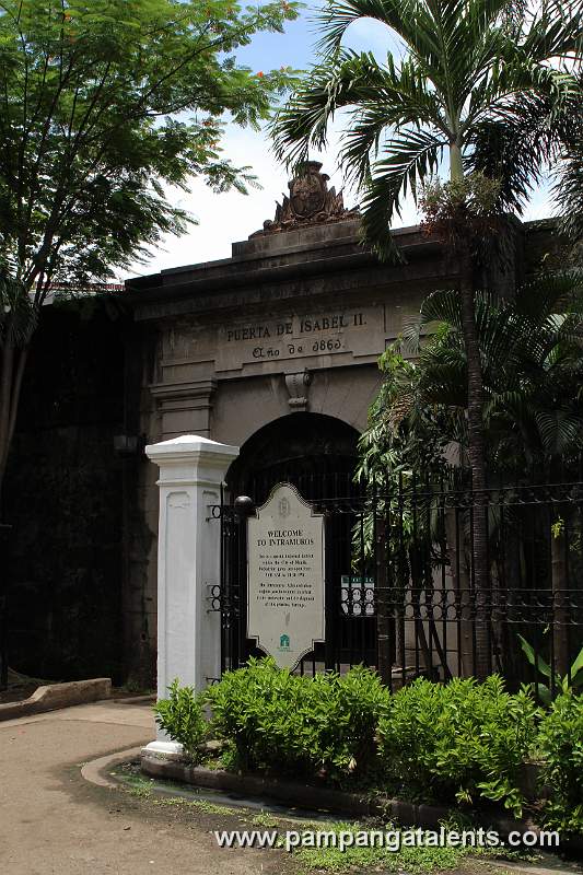 Puerta Isabel II in Intramuros