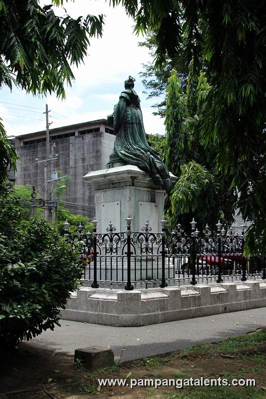 Back view of the Statue of Queen Isabel II of Spain in Intramuros