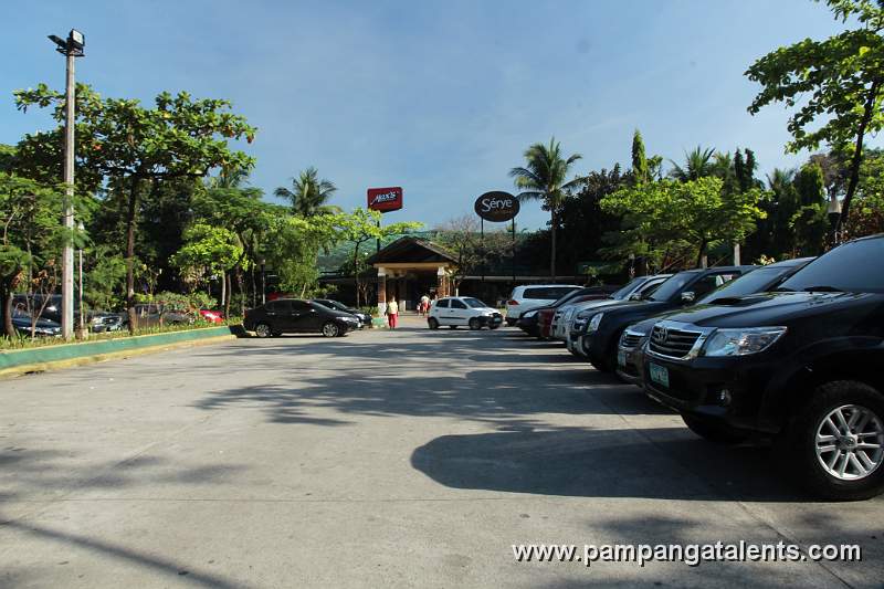 One Side Parking Signage in Quezon Memorial Circle in Quezon City.