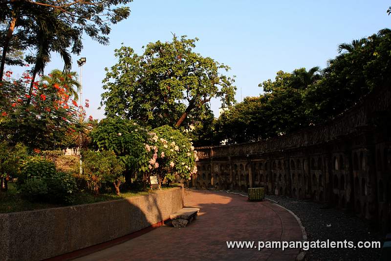 Road along the Inner Wall