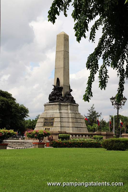 General 45° back right view of Rizal Shrine Monument