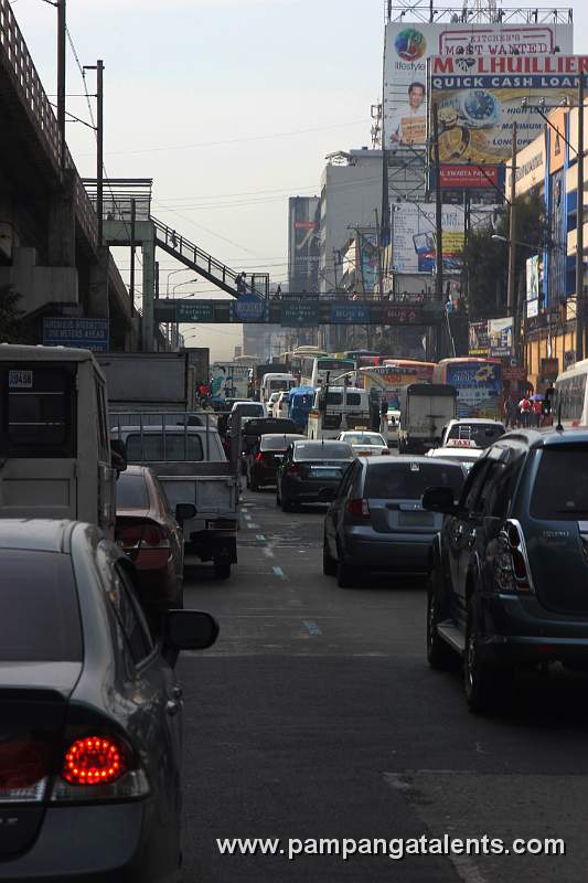 Overpass towards Nepa Q-Mart in Quezon City