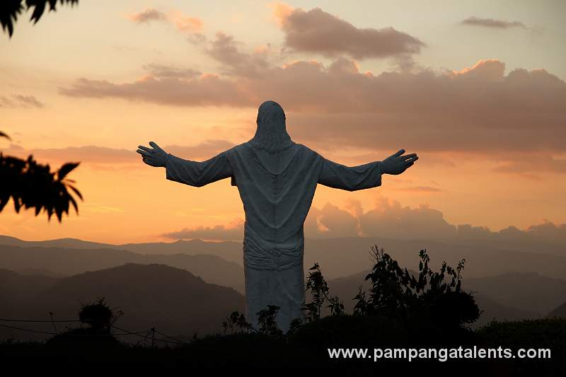 30 Feet Risen Lord Statue